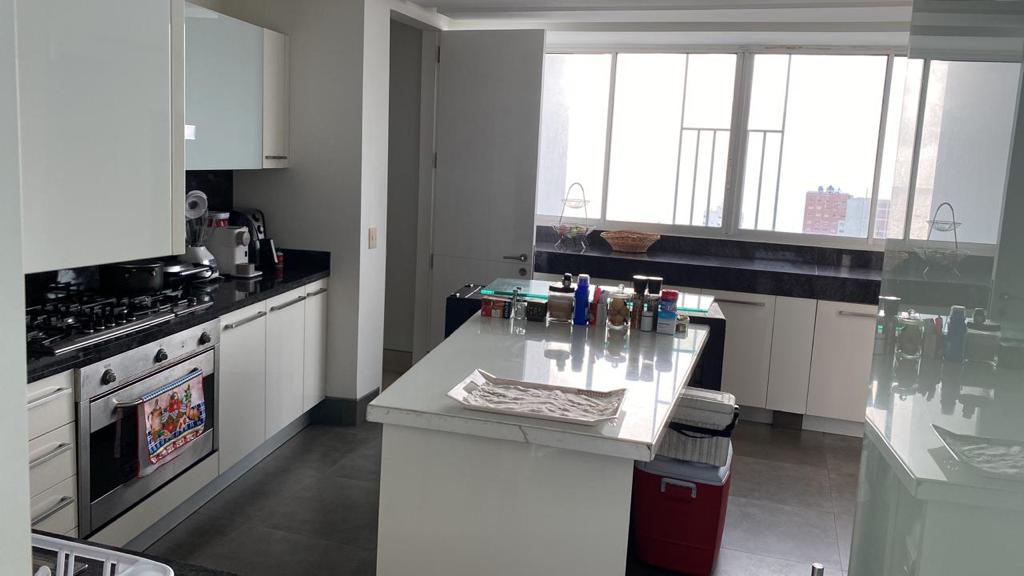 8f4ce9da-acef-4a99-9a15-4ed5231ad9c8