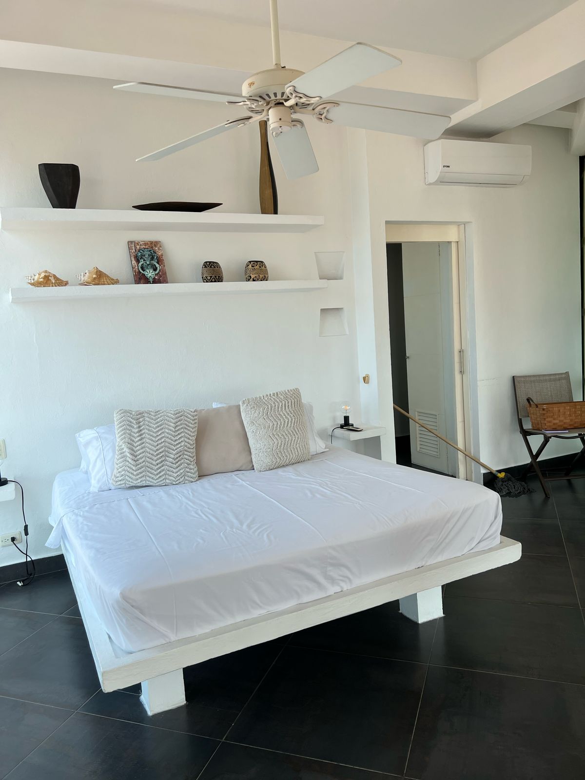 5ad2a96d-7bd3-40fa-8cbe-9688fc8e627f