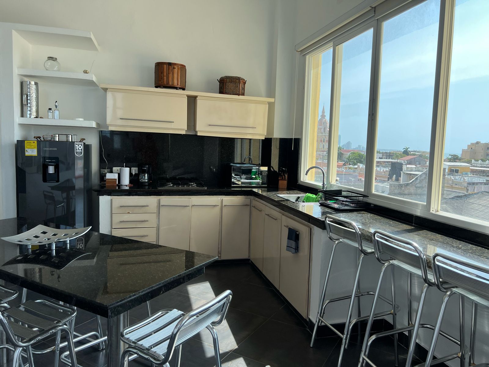 e01b0887-b78d-4ff6-b326-31d2449ff2fd